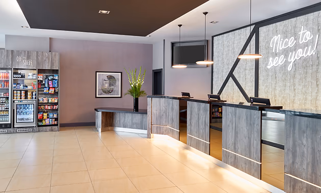 jurys-inn-sheffield-reception_236c7d56695065877c966b359b0d7785.jpg
